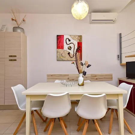 Volme 2445 Apartman