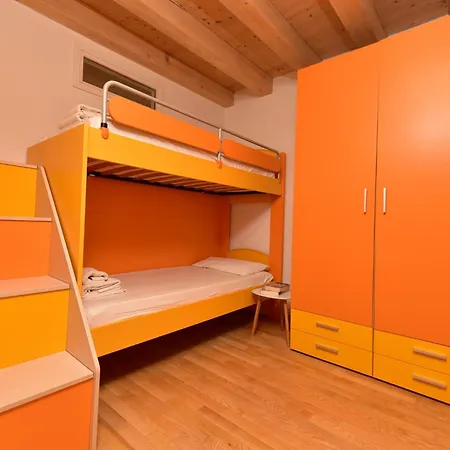 Volme 2445 Apartman *