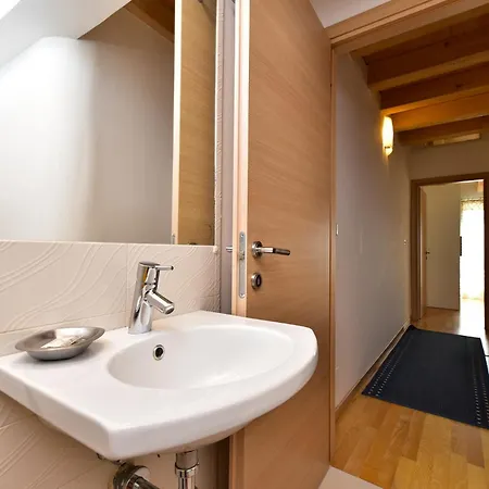 Apartman Volme 2445 *