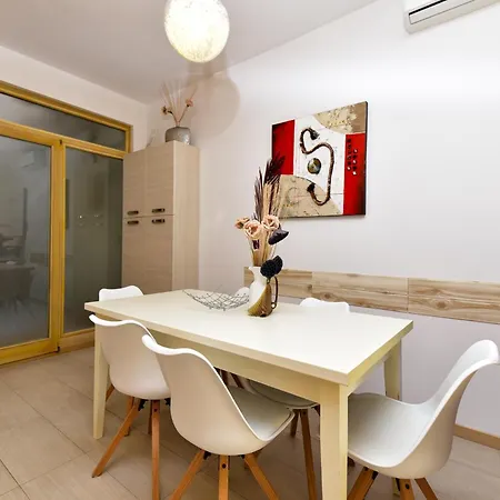 Apartman Volme 2445 *