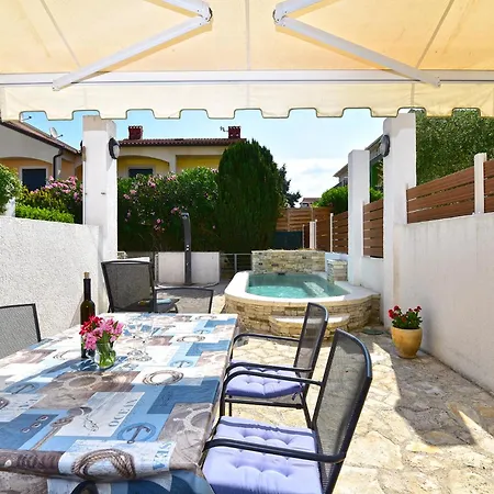 Volme 2445 Apartman